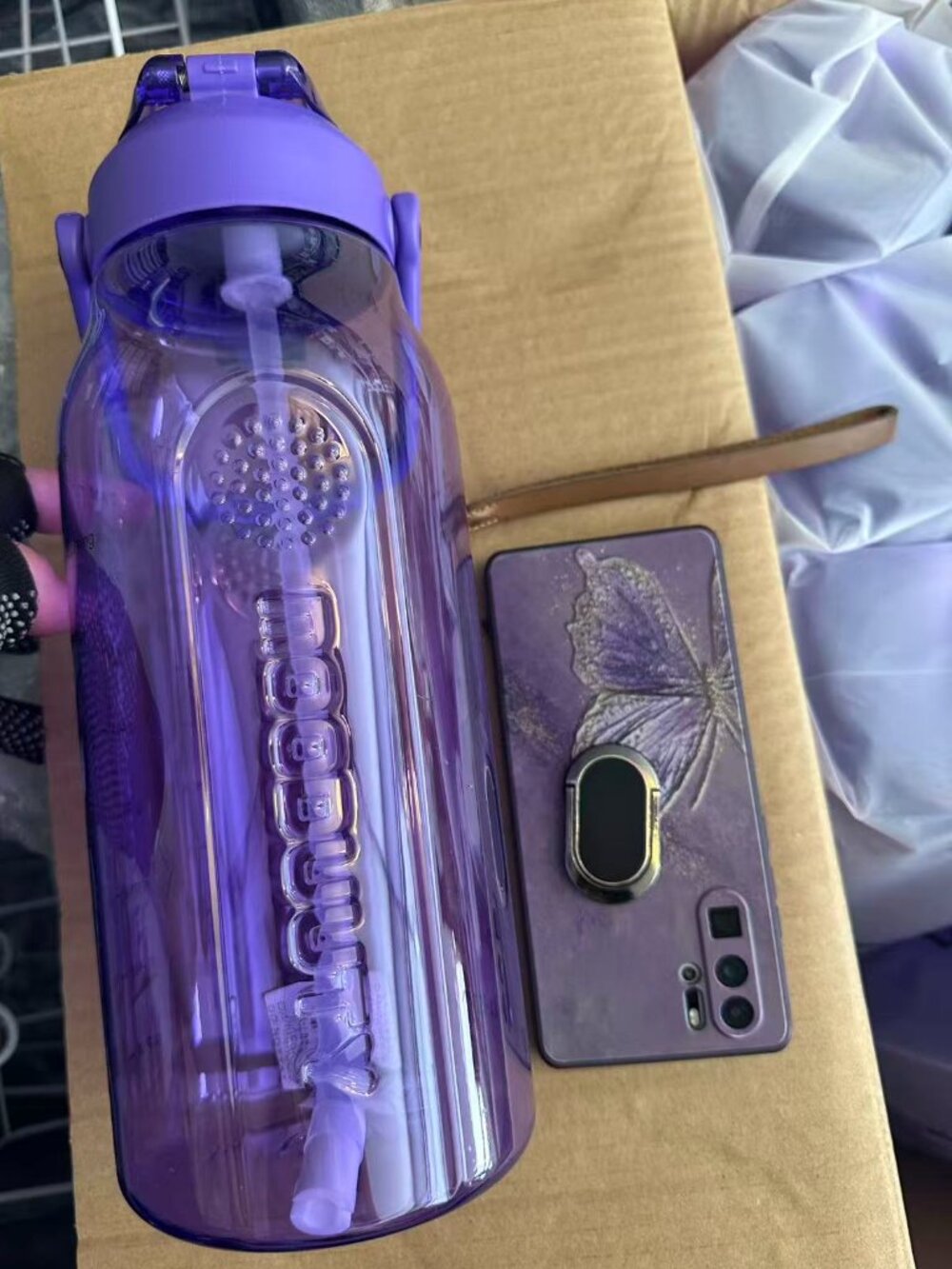 Half Gallon/64oz Water Bottle with Straw Bran New (Purple) - Picture 7 of 7